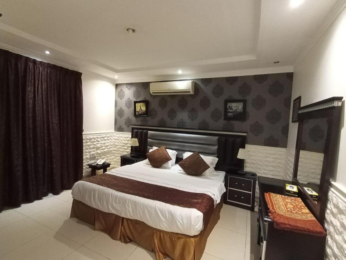 Celine Al Motamaiza Furnished Apartment Jeddah Bagian luar foto