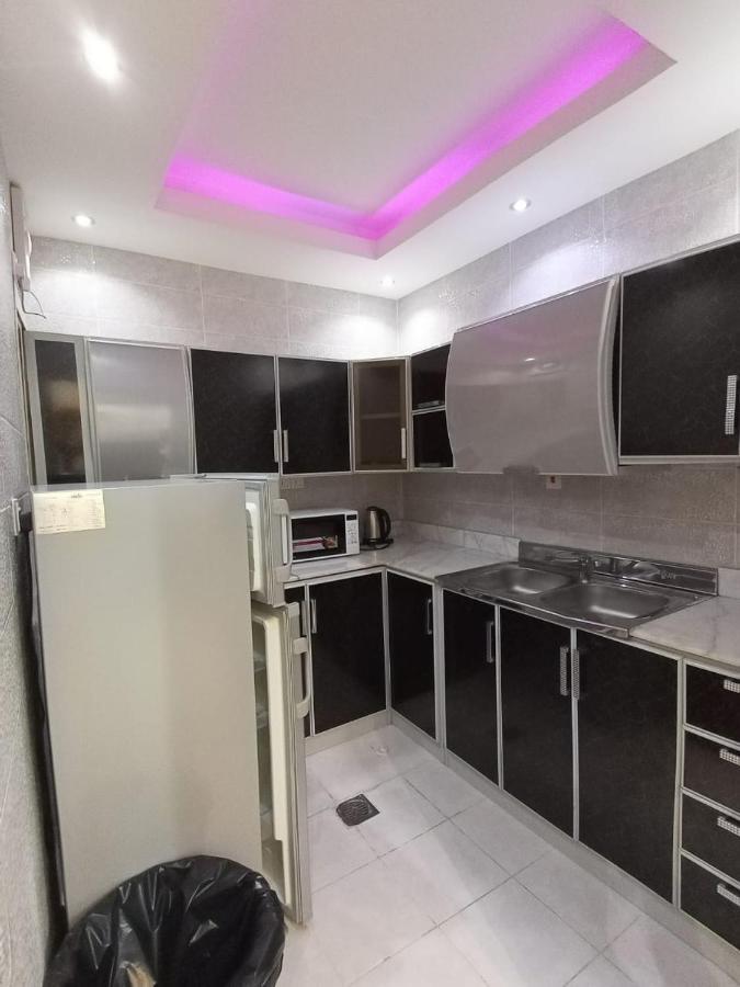 Celine Al Motamaiza Furnished Apartment Jeddah Bagian luar foto