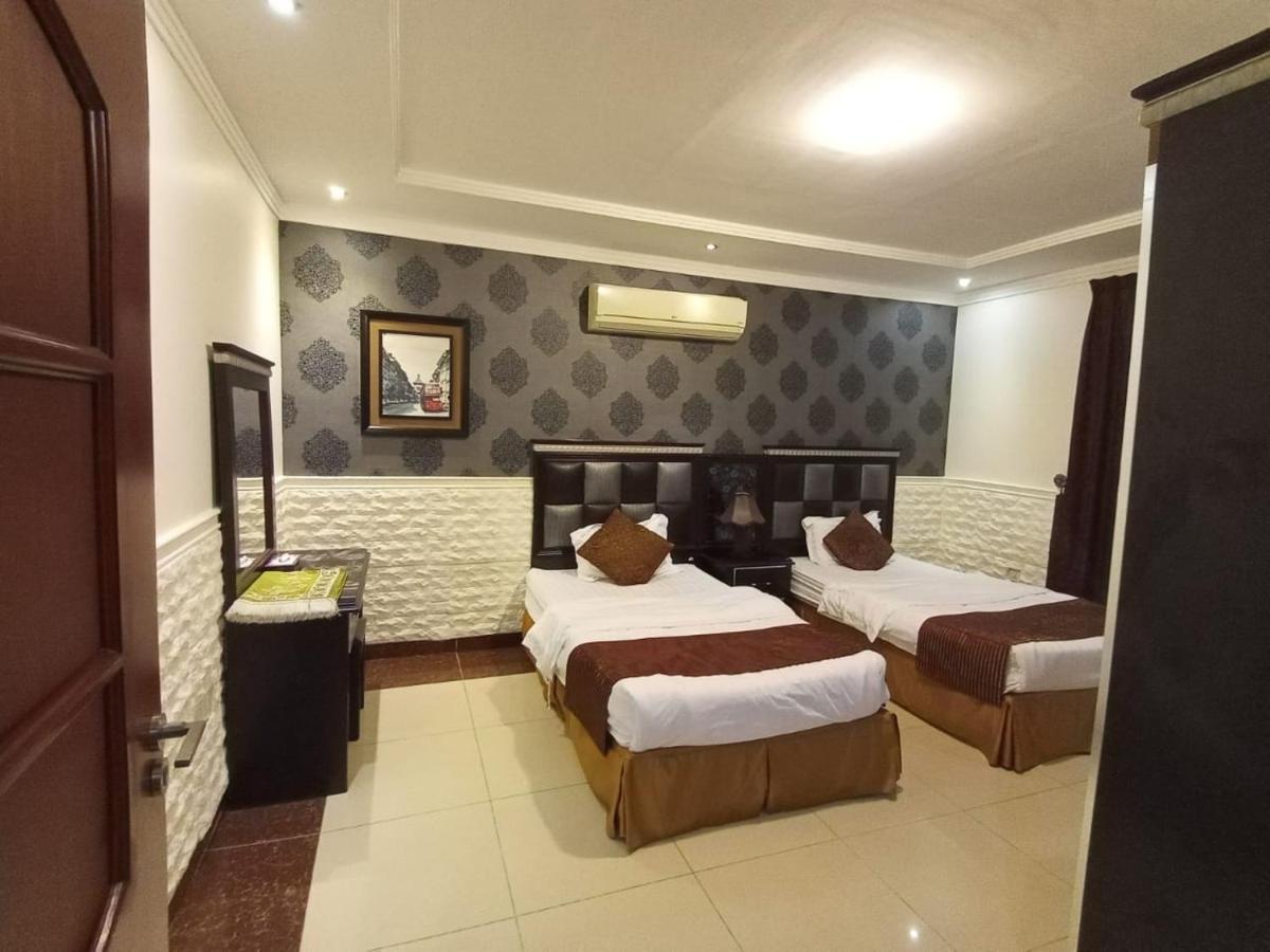 Celine Al Motamaiza Furnished Apartment Jeddah Bagian luar foto